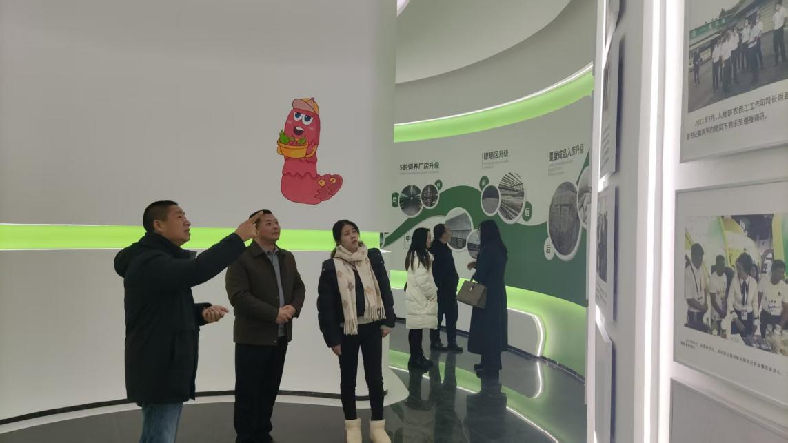 ee4d138ff71361f54610f203a962ee0c